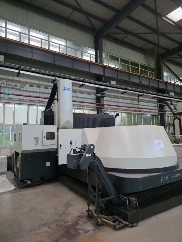 台湾高明精机KMC-3000SV龙门加工中心，三轴全硬轨，BT.
