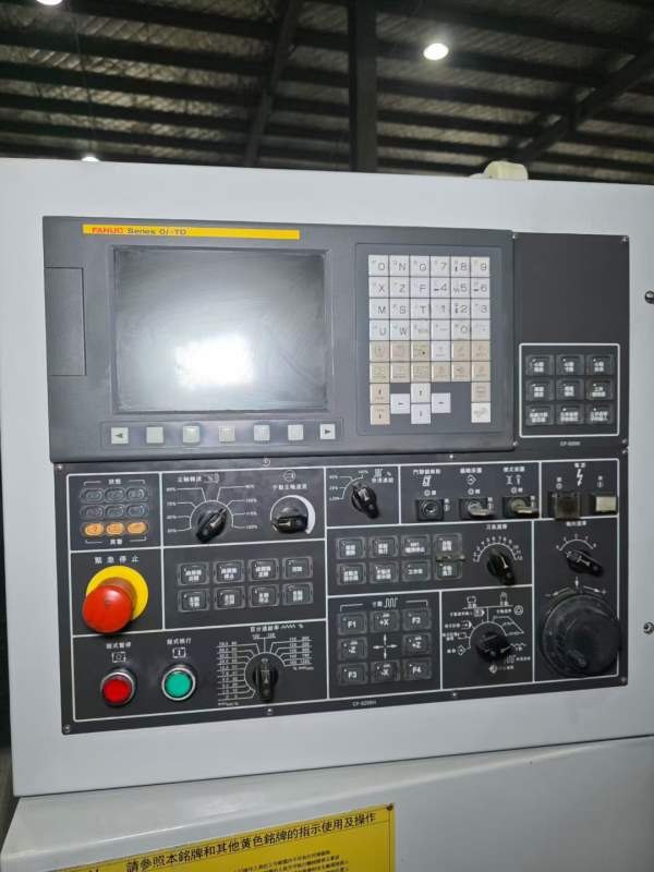程泰GLS-200数控车床，8寸卡盘，带尾座，同款8台，打.
