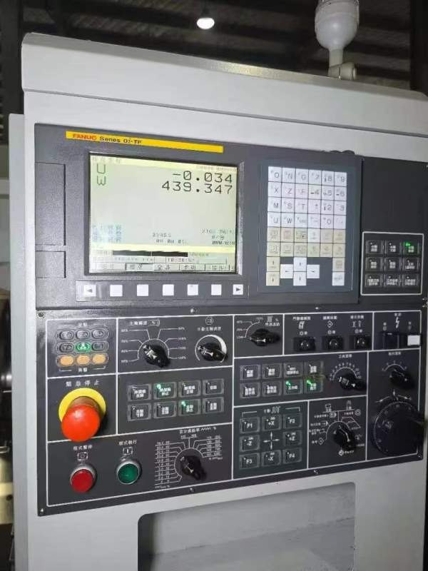 台湾程泰GLS200数控车床8寸液压卡盘，配意大利马波斯.