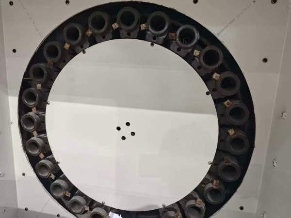 韩国1米重型立加韩国优精特UM-V500加工中心三菱M70A包.