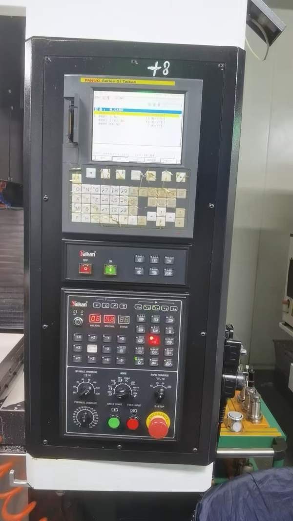买下一台一线品牌台群V6加工中心，三线轨带24把刀库BT.