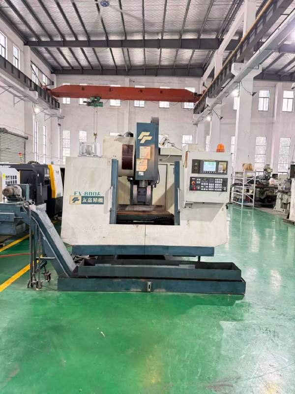 友佳 FV-800A 立式加工中心搭配发那科Oi-MD系统24把刀.