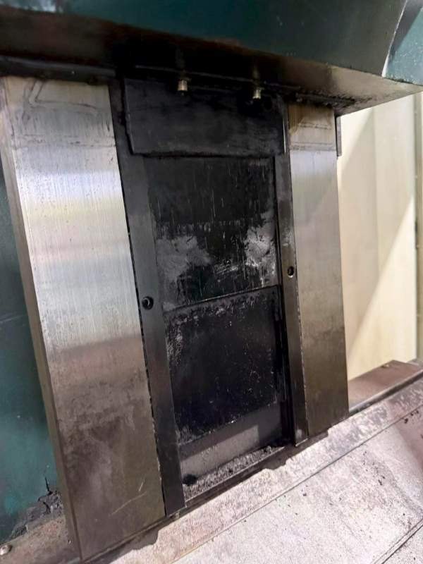 友佳 FV-800A 立式加工中心搭配发那科Oi-MD系统24把刀.