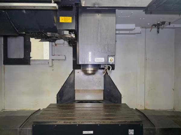 斗山DNM655/50加工中心，三轴线轨，配BT50主轴8000转.