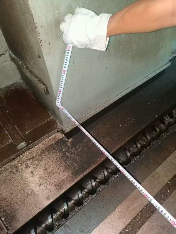 刚买一台日发4030数控龙门发那科MF系统a法驱动两线一.