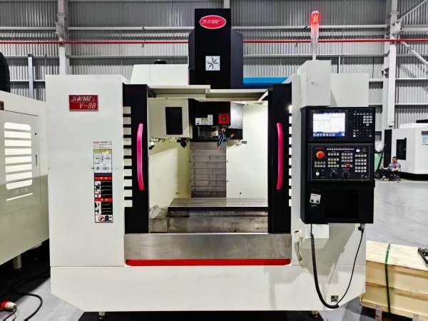 新到两台2025年7月乔峰V8B（855）加工中心，三菱M80系.