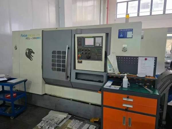 台湾原装福硕FCL-300MC车铣复合刀塔机.发那科TD高配.a.