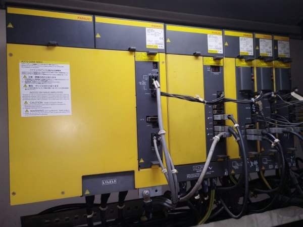 加高重型安装少用海天3225G数控龙门发那科31i系统两线.