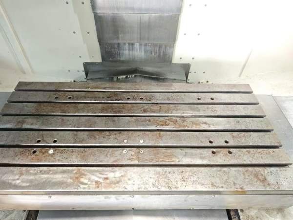 蒂德1370BT40主轴10000转，三线轨德大24把刀库，发拿.