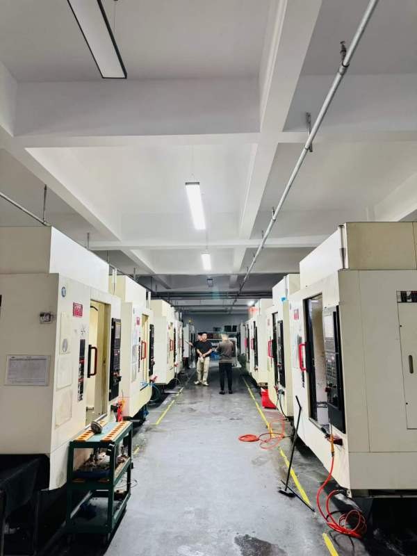 湖北武汉工厂买下16台一线品牌乔峰T7钻工中心（部分的.