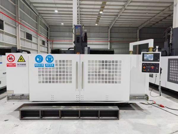 新到多台2022年普拉迪PHA-CNC3000龙门，发那科OI-MFPl.