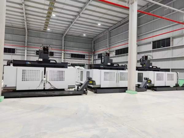 新到多台2022年普拉迪PHA-CNC3000龙门，发那科OI-MFPl.