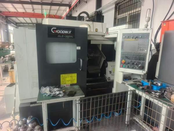 台湾程泰GLS 2000l数控车床发那科系统 新机精度