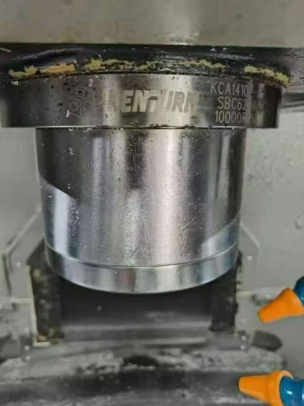 江苏鸿励1470立式加工中心三轴滚柱导轨.Y轴四导轨发那.
