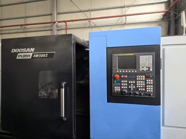 韩国斗山PUMA AW560轮毂车床两台