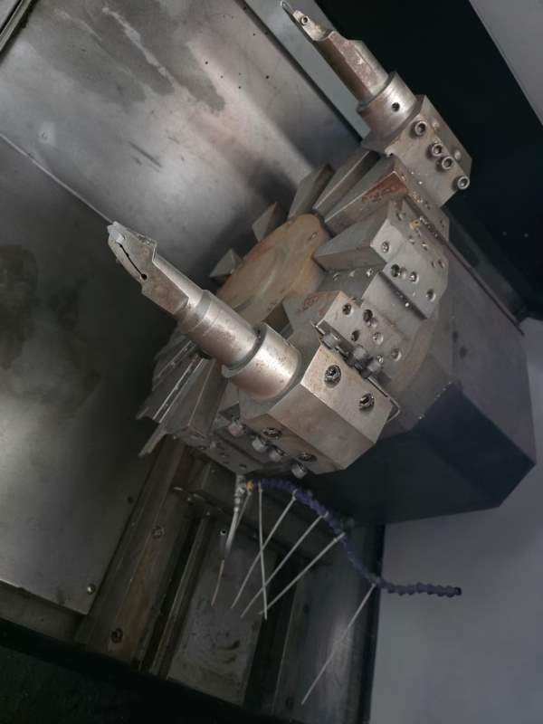 韩国斗山PUMA AW560轮毂车床两台