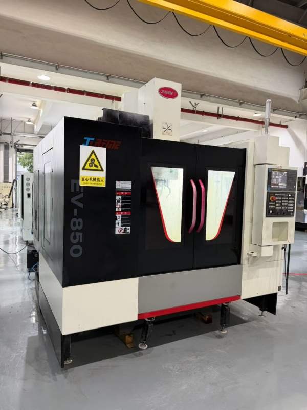 2023年，乔峰V850加工中心，发那科OI-MFPlus系统，BT4.