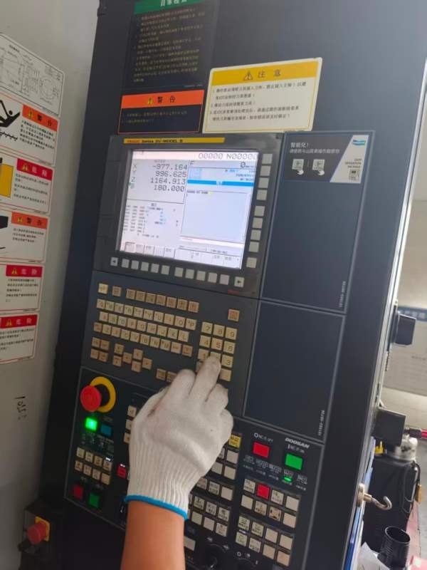 韩国斗山1250卧加。斗山 DOOSAN HM-1250 卧式加工中心.