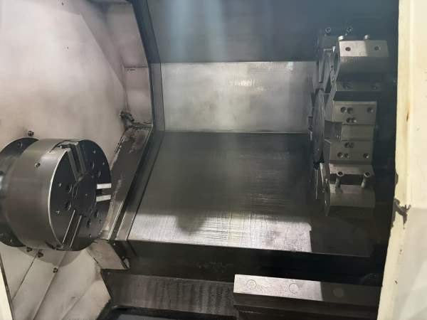 丽驰520搭配12寸卡盘，12工位伺服刀塔。
