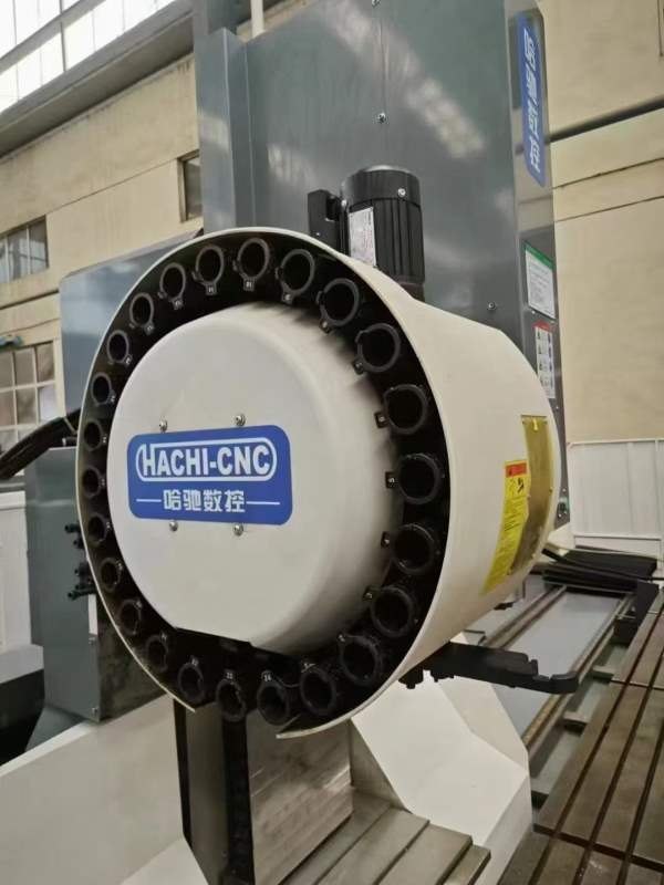 刚刚买下：2024年哈驰4500型材机，bt40主轴直连12000.