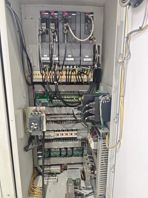同款2台2017年辛辛那提CFV-1100高速加工中心一台带刀.