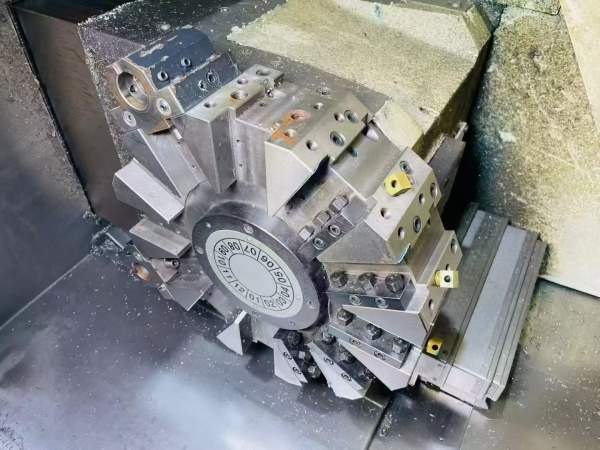马扎克QTE100L数控车系统：发那科Oi-TFPlus系统配筒夹.