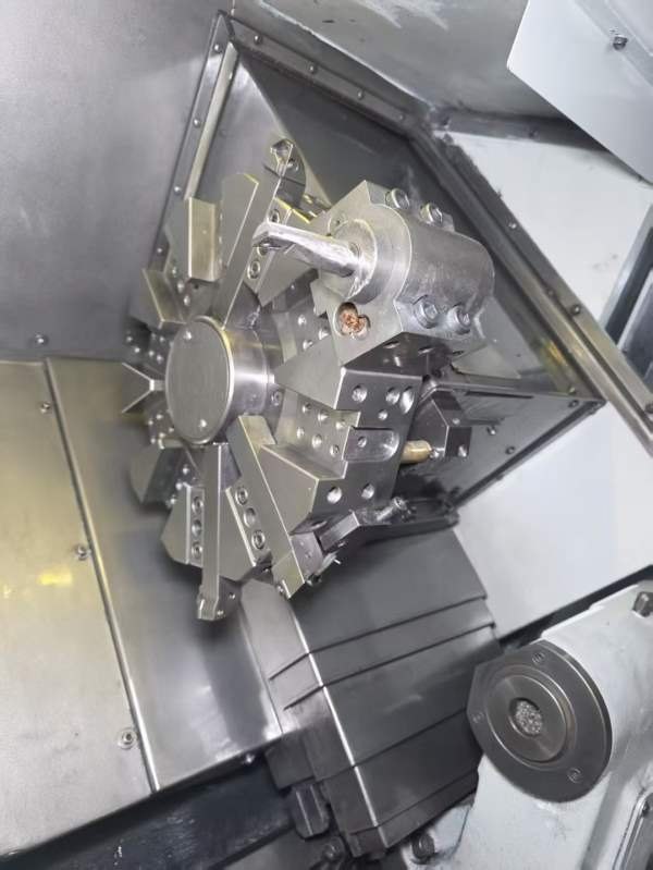 同款5台，台湾程泰GLS2000E，主轴配8寸千岛卡盘，通孔.