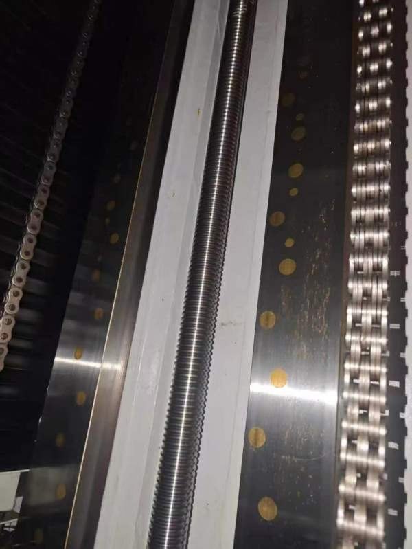 刚买下，全新通用沈阳中捷TH6511B刨台镗床工作台尺寸.