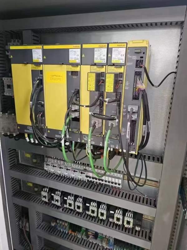 在位出售一台南京钜钢4025数控龙门加工中心、设备安装.