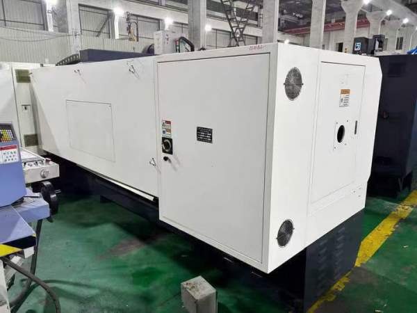 准新机：浙江瑞远520数控车床，加工长度1米，广数系统.
