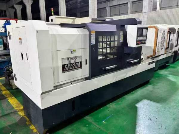 准新机：浙江瑞远520数控车床，加工长度1米，广数系统.