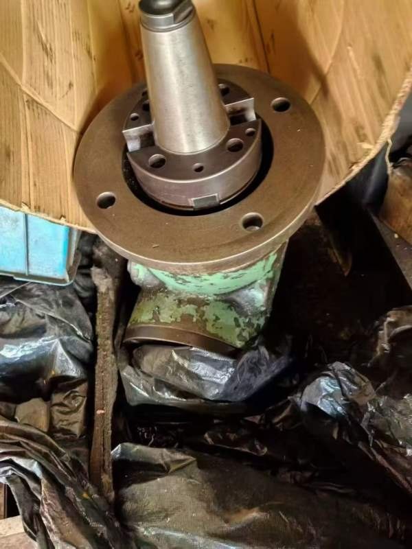 海天经典款3216龙门加工中心．带刀库．带侧铣头，精度.