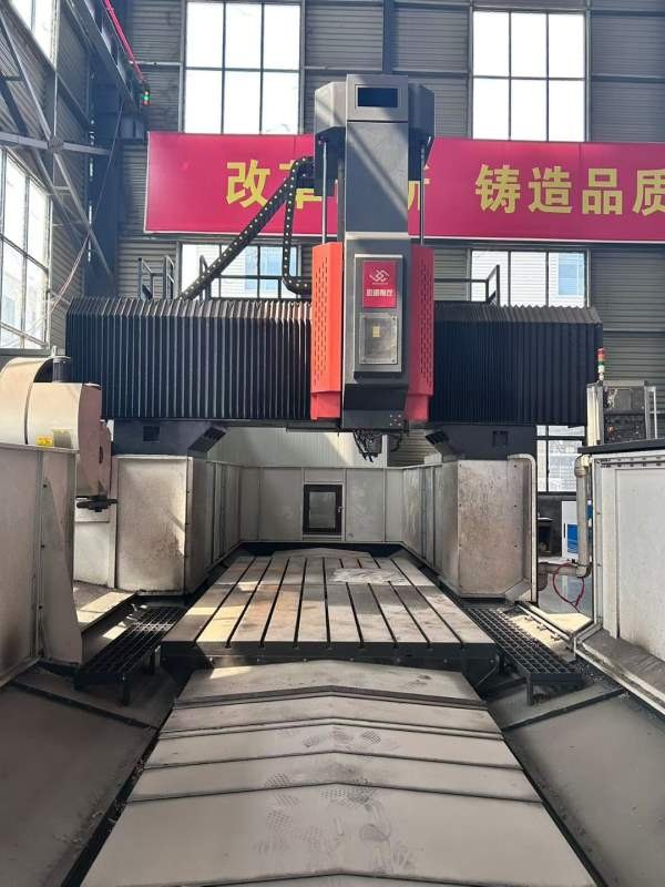 在位急售2021年南京钜钢4025数控龙门加工中心、发那科.