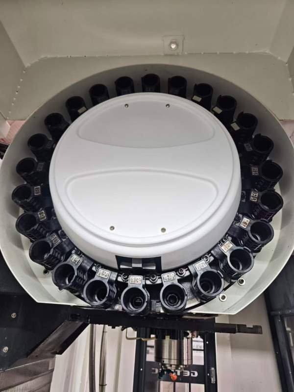 基本全新同款两台吉德特855加工中心，发那科MF PIUS系.