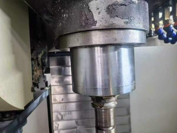 同款两台虹光伟业VMC-2500三菱M80系统三轴线轨行程255.