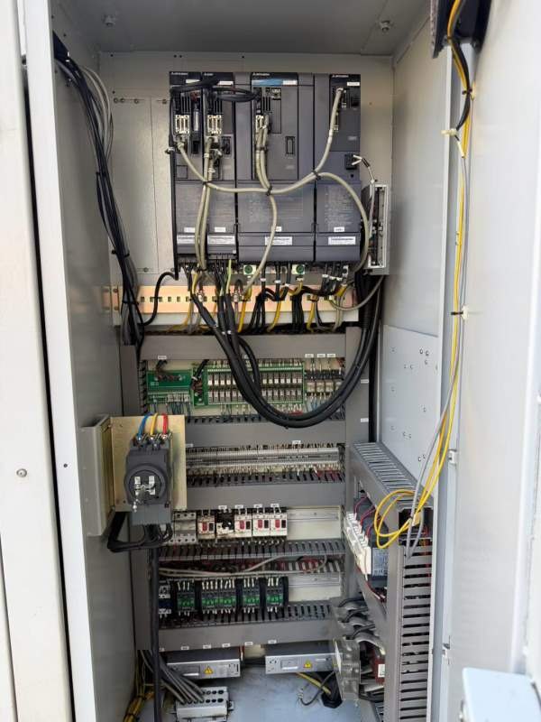 辛辛那提CFV-1100高速加工中心工作台尺寸：mm三轴行程.