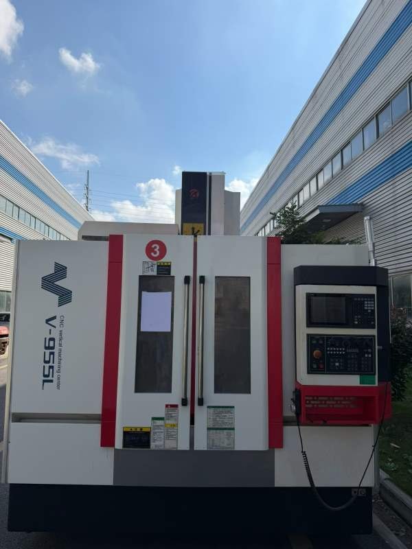 浙江华特955加工中心，工作台尺寸：mm三轴行程：0mm三.