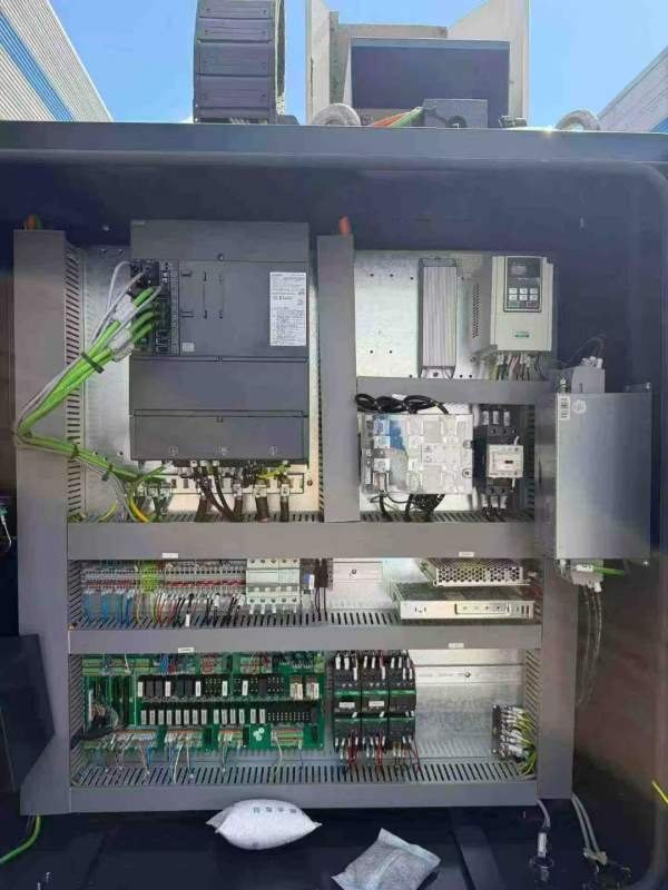 刚到！全新台群T-1260L立式加工中心，全防护钣金！工.