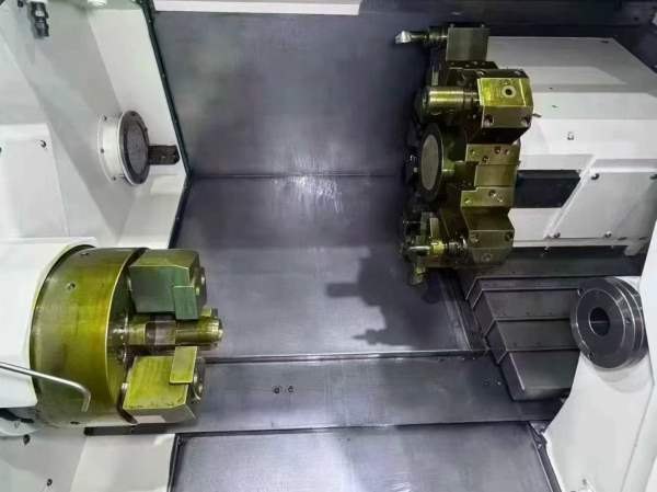 马扎克QUICKTURN250L数控车床，2台。MAZATROLSMOOTHC.