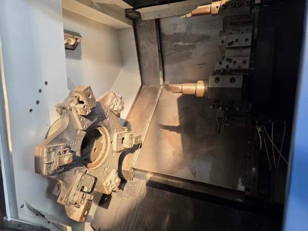 同款两台，斗山PUMA560轮毂车床，带轮毂夹具，主电机3.