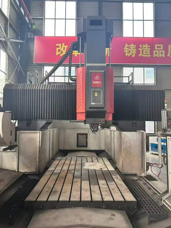 在位南京钜钢4025数控龙门加工中心、设备安装少用、发.
