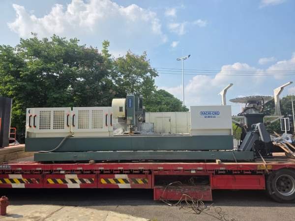 哈驰HZ4500，BT40，12000转。