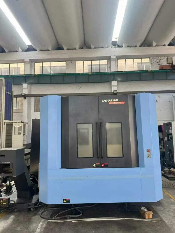 斗山HM8000双工位卧加！带主轴中心出水型号：斗山HM80.