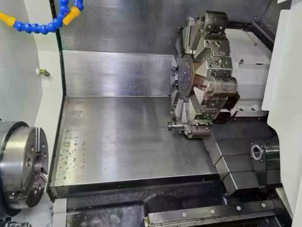 2022年出厂泷泽NEX-108数控车床，同款2台，龙泽108，.