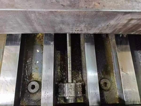 新到一台福建东刚东钢1160加工中心，发那科MFPLus系统.