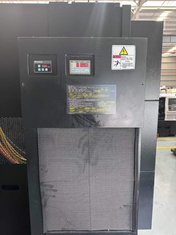 设备参数如下品牌：山崎马扎克型号：NEXUS5000II产地.