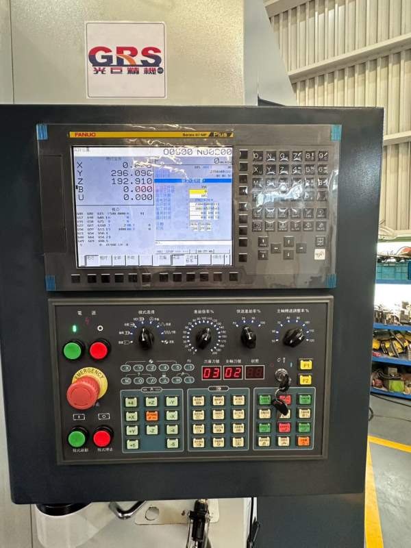 刚买下精品安装少用光巨630双工作台卧加型号:MH-630产.