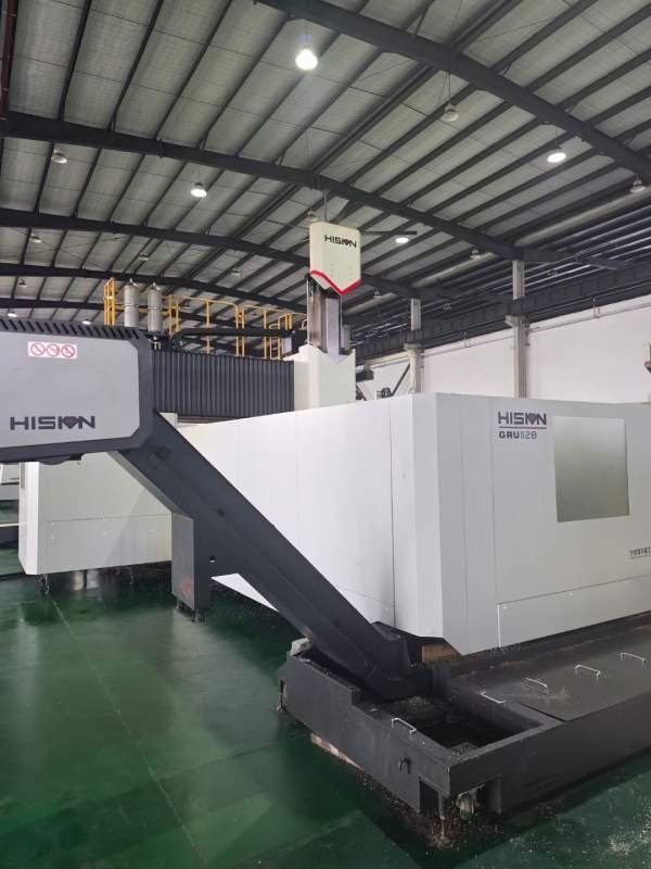 海天 GRUII2840 定梁龙门加工中心，3台。三轴行程：X4.