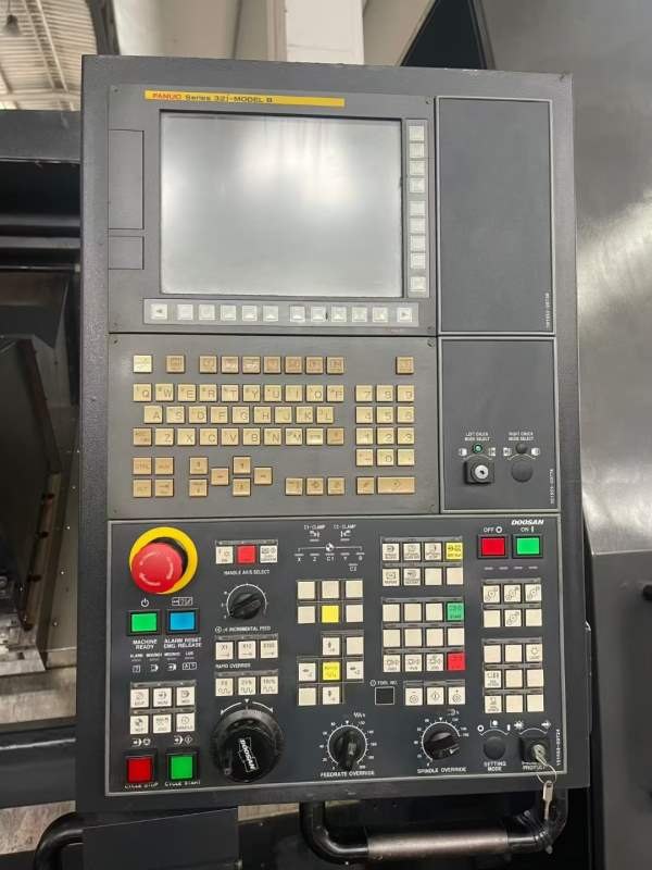 韩国斗山PUMA600L数控车床回转1030mm，床鞍回转800mm.