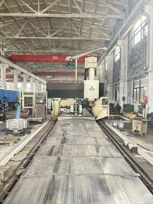 海天2500/8000数控龙门加工中心。工作台2.5米x8米，龙.